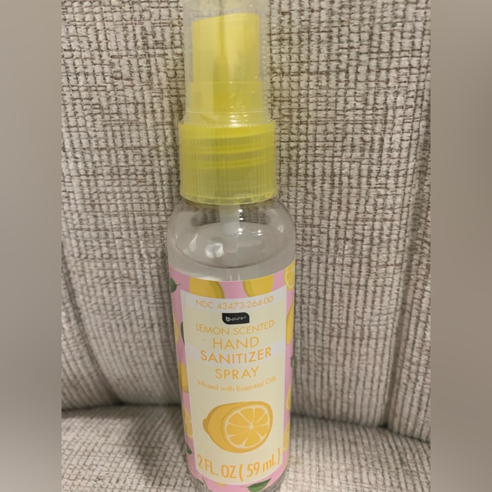 Bath & Body Works Yellow Lemon Hand Sanitizer Spray